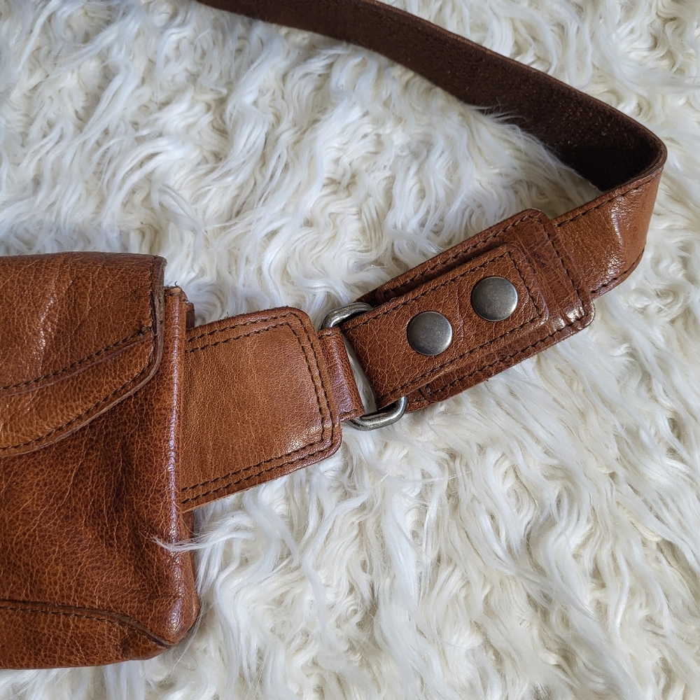 Spikes and Sparrow Leather Brandy Belt/Waist Brown Bag - Picture 3 of 16